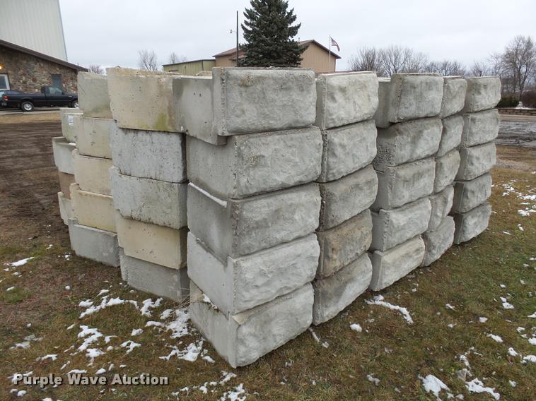 image for item J5459 (92) concrete blocks