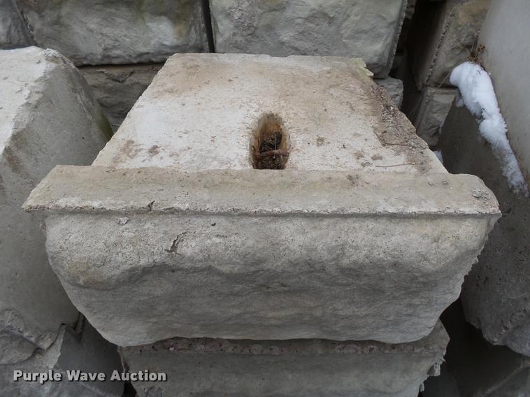 image for item J5459 (92) concrete blocks