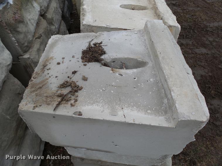 image for item J5459 (92) concrete blocks