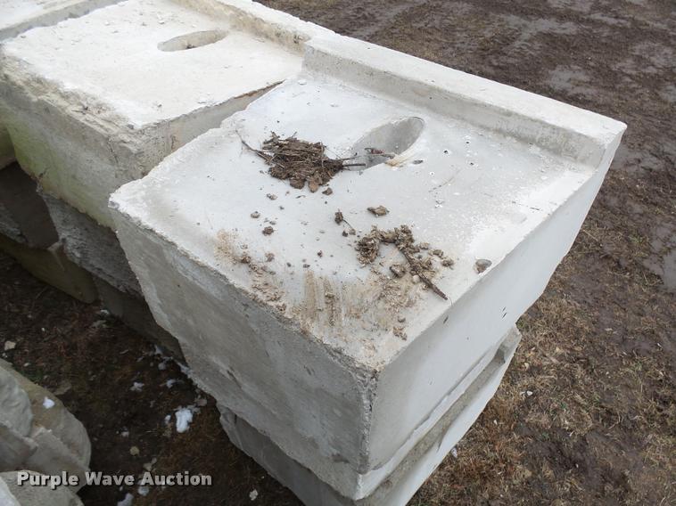 image for item J5459 (92) concrete blocks