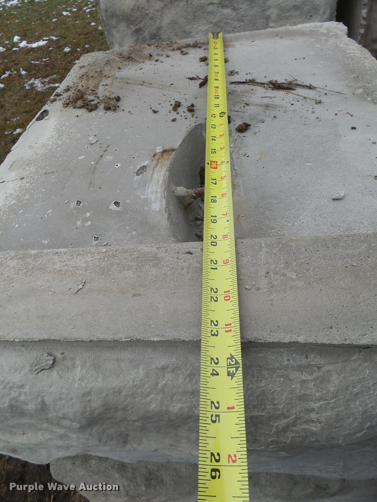 image for item J5459 (92) concrete blocks