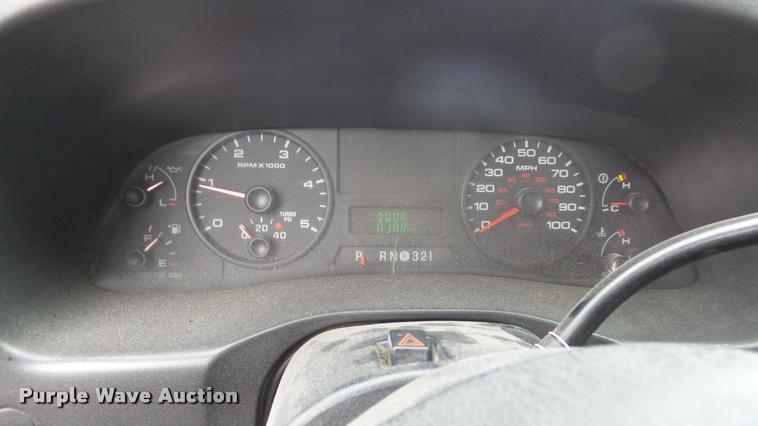 image for item J5734 2006 Ford F450 Super Duty SuperCab utility truck