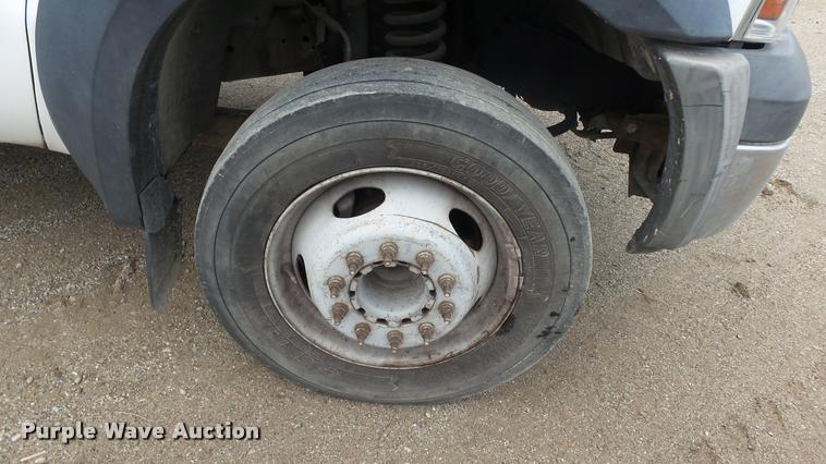 image for item J5734 2006 Ford F450 Super Duty SuperCab utility truck