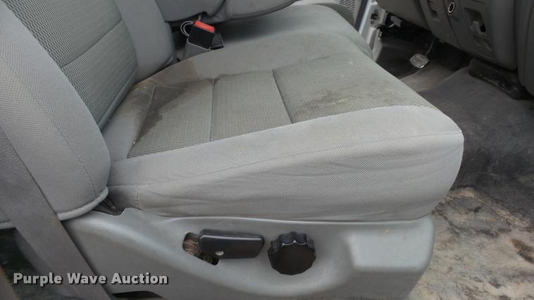 image for item J5734 2006 Ford F450 Super Duty SuperCab utility truck