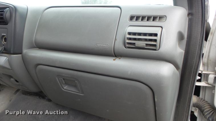 image for item J5734 2006 Ford F450 Super Duty SuperCab utility truck