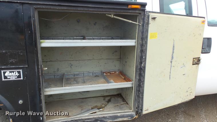 image for item J5734 2006 Ford F450 Super Duty SuperCab utility truck