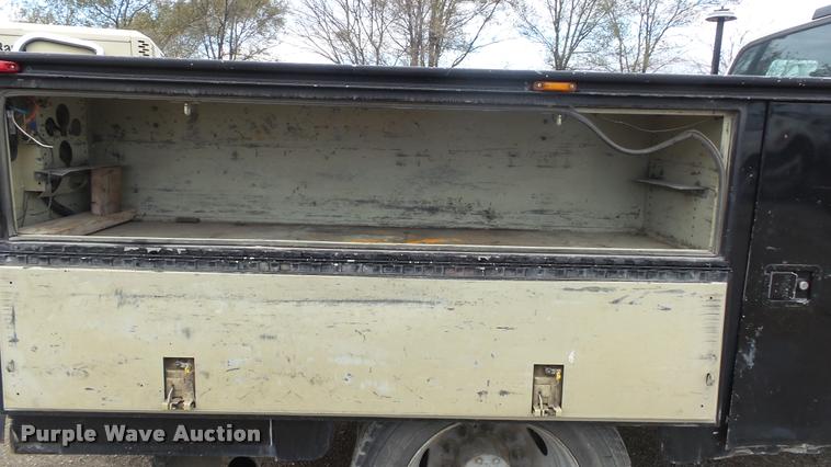 image for item J5734 2006 Ford F450 Super Duty SuperCab utility truck