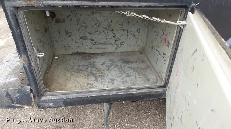 image for item J5734 2006 Ford F450 Super Duty SuperCab utility truck