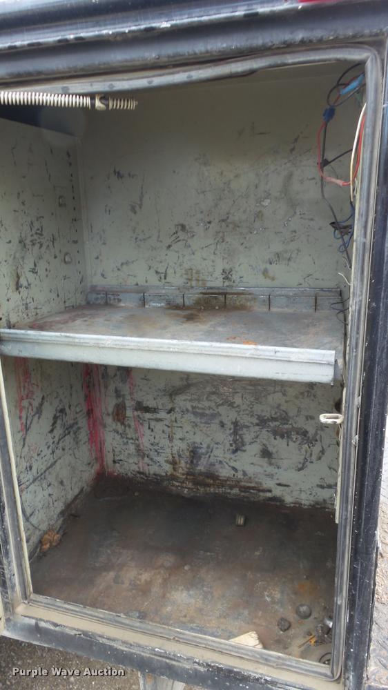 image for item J5734 2006 Ford F450 Super Duty SuperCab utility truck