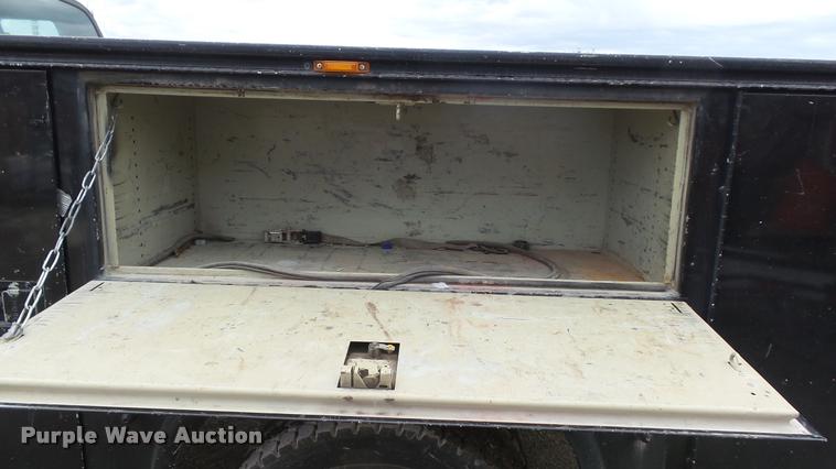 image for item J5734 2006 Ford F450 Super Duty SuperCab utility truck