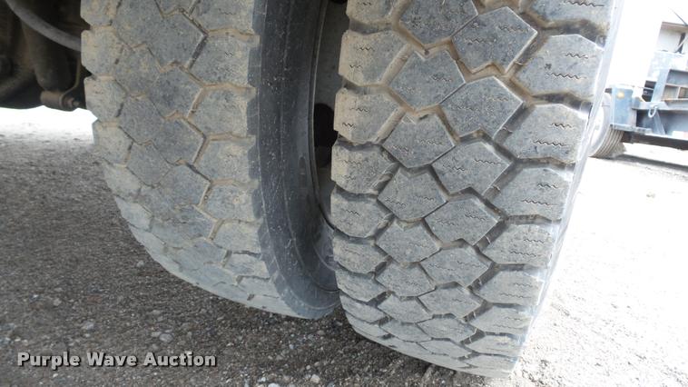 image for item J5734 2006 Ford F450 Super Duty SuperCab utility truck