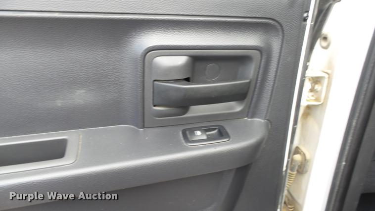 image for item J5735 2009 Dodge Ram 1500 Quad Cab pickup truck