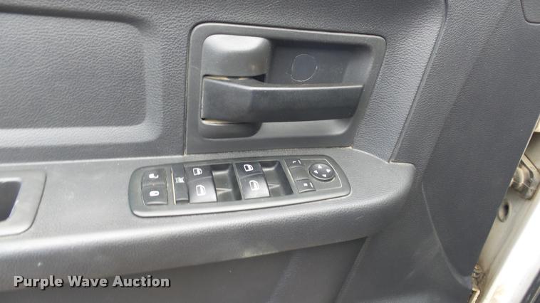 image for item J5735 2009 Dodge Ram 1500 Quad Cab pickup truck