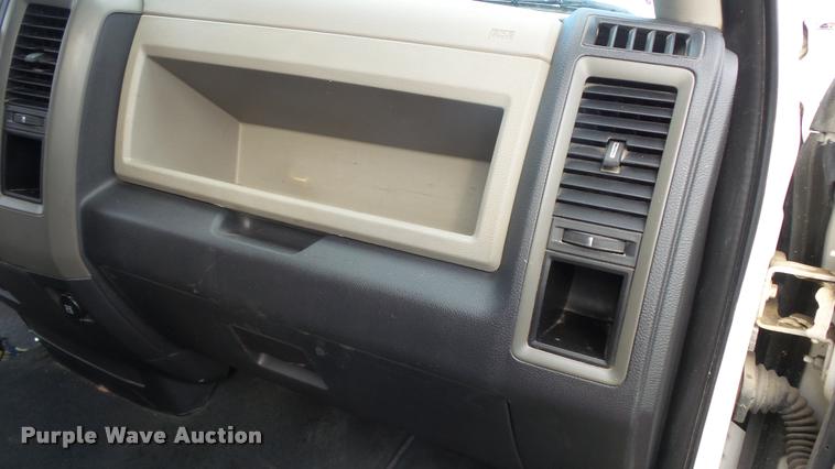 image for item J5735 2009 Dodge Ram 1500 Quad Cab pickup truck