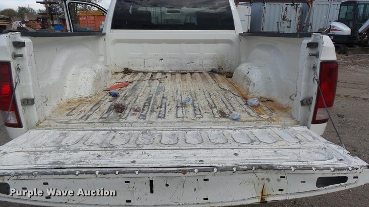 image for item J5735 2009 Dodge Ram 1500 Quad Cab pickup truck