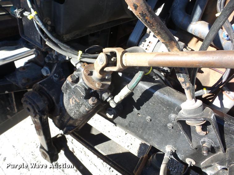 image for item J8675 2001 Mack CH613 dump truck