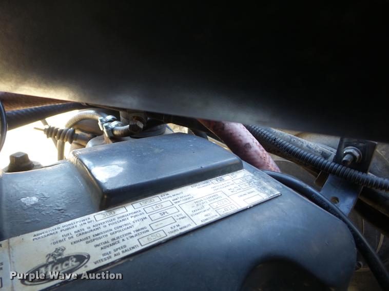 image for item J8675 2001 Mack CH613 dump truck