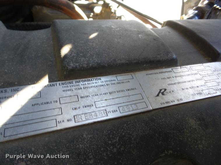 image for item J8675 2001 Mack CH613 dump truck