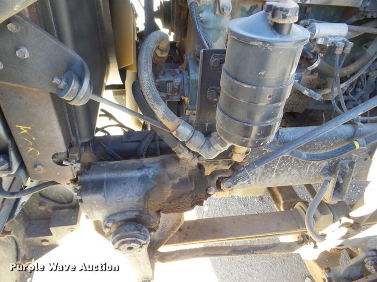 image for item J8676 1995 International 9200 dump truck