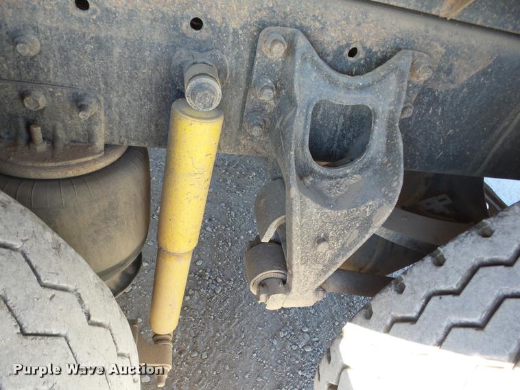 image for item J8676 1995 International 9200 dump truck