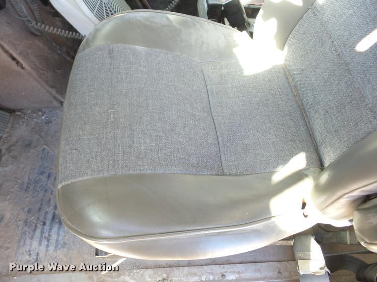 image for item J8676 1995 International 9200 dump truck