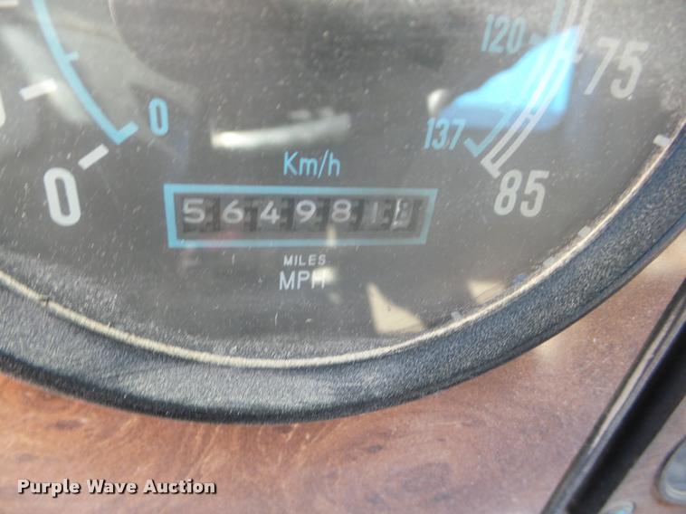 image for item J8676 1995 International 9200 dump truck