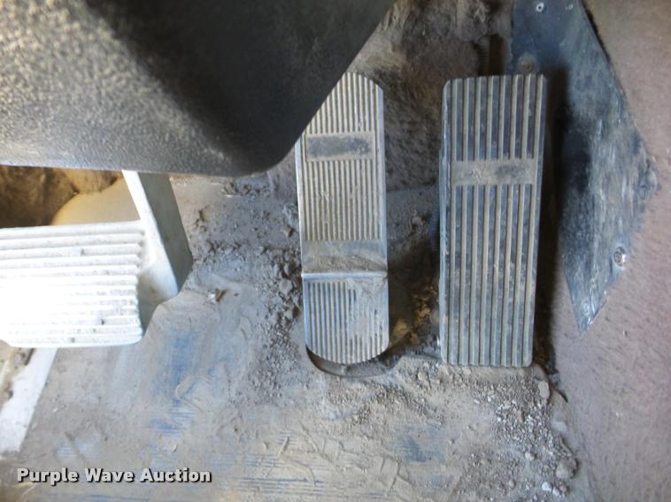 image for item J8676 1995 International 9200 dump truck