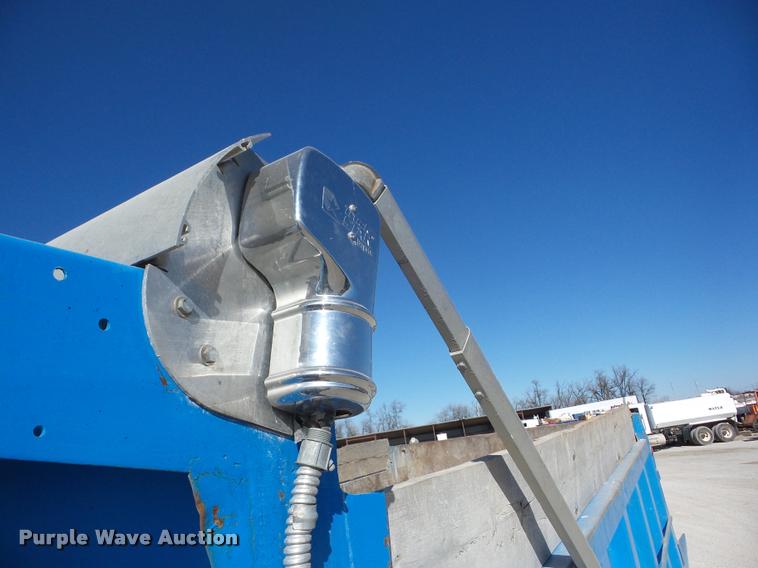 image for item J8677 1993 International 9400 dump truck