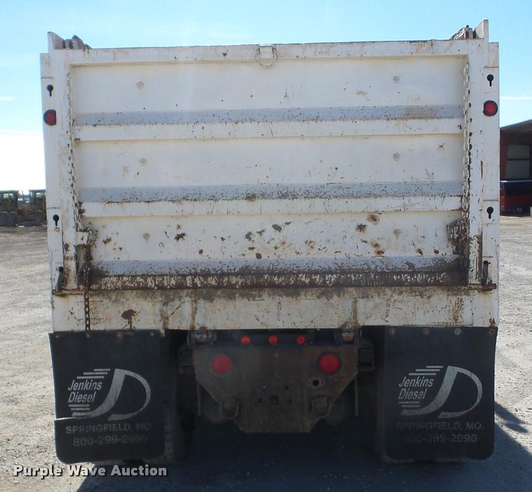 image for item J8678 1985 Kenworth W900L dump truck