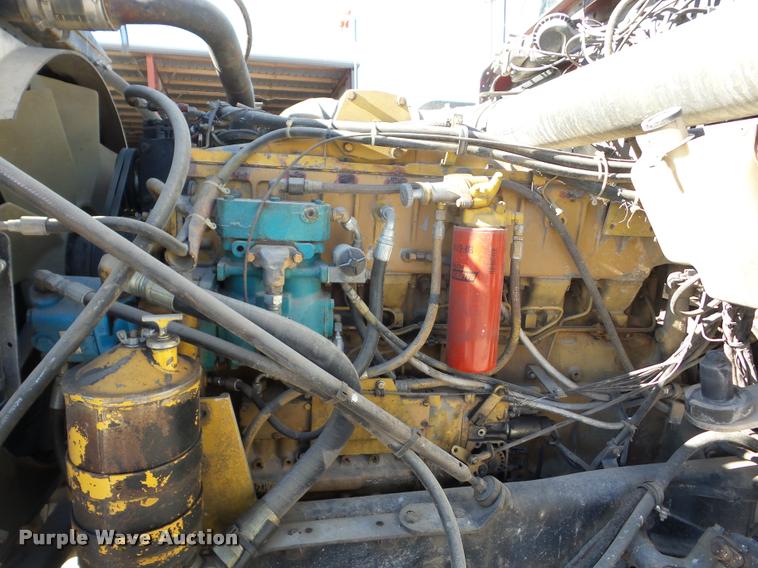 image for item J8678 1985 Kenworth W900L dump truck