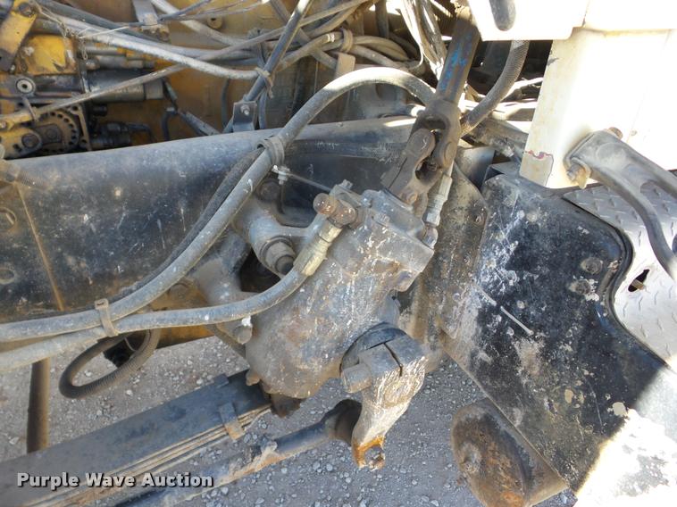 image for item J8678 1985 Kenworth W900L dump truck