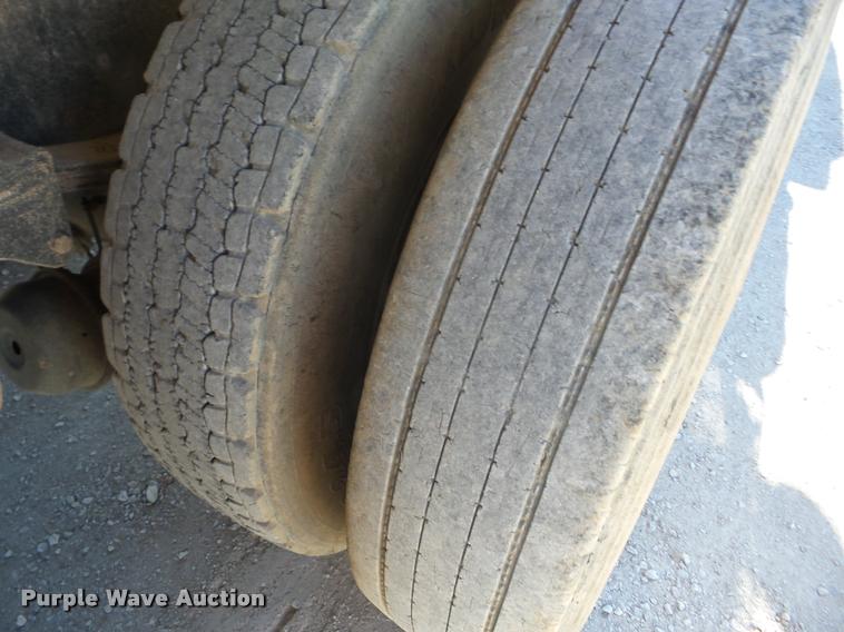 image for item J8678 1985 Kenworth W900L dump truck