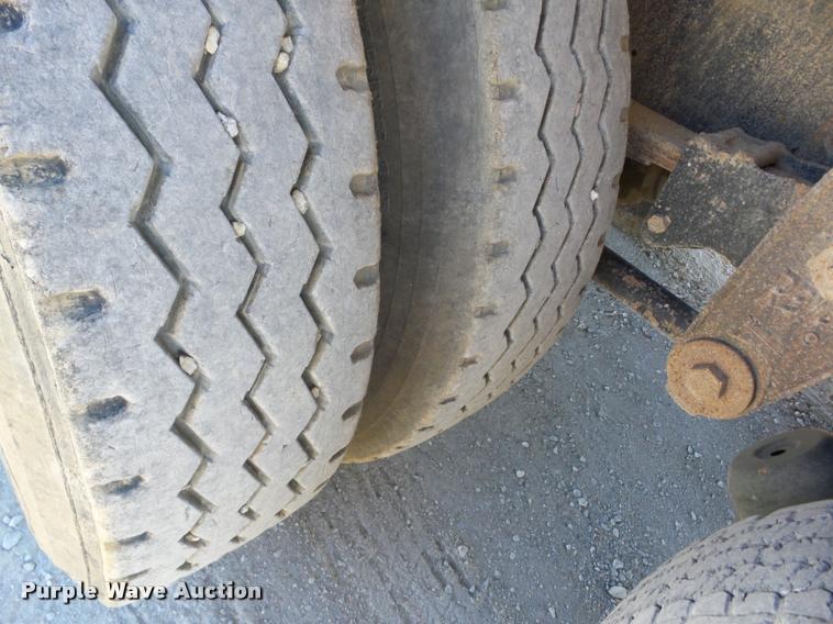 image for item J8678 1985 Kenworth W900L dump truck