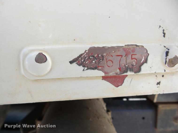 image for item J8678 1985 Kenworth W900L dump truck