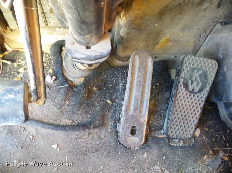 image for item J8678 1985 Kenworth W900L dump truck