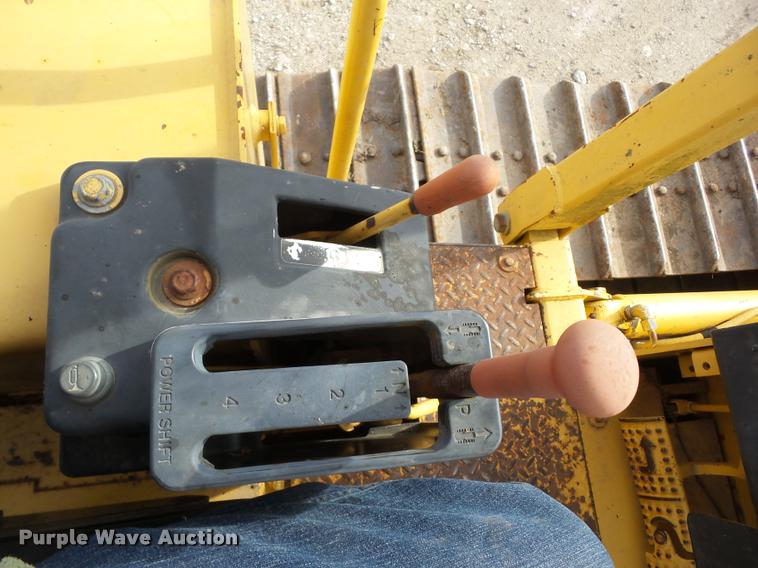 image for item J8683 1995 John Deere 650G LGP Series IV dozer