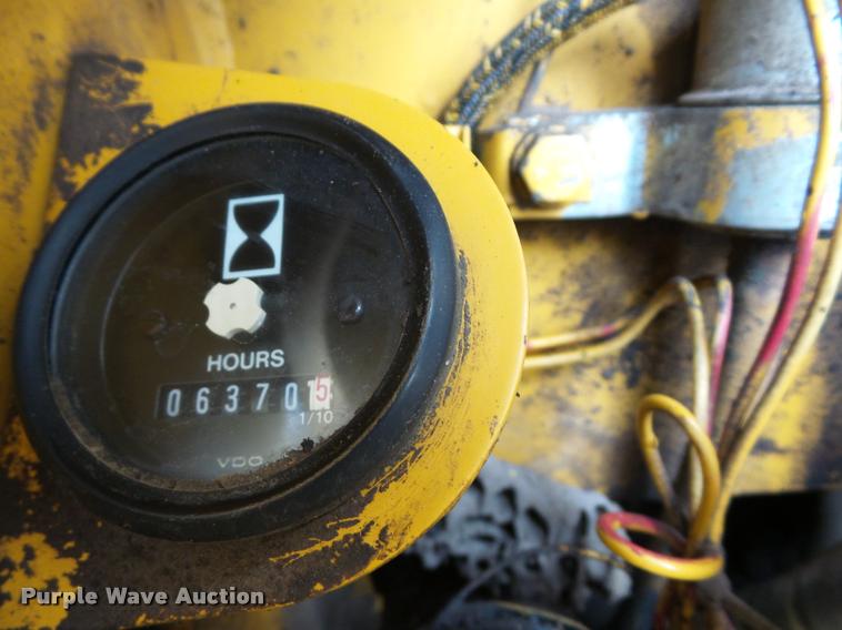 image for item J8683 1995 John Deere 650G LGP Series IV dozer