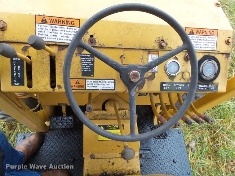 image for item K1014 Vermeer M475 trencher