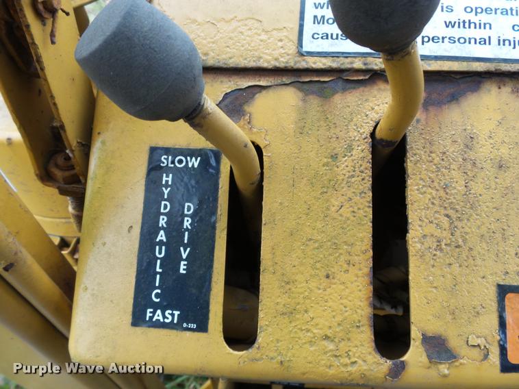 image for item K1014 Vermeer M475 trencher