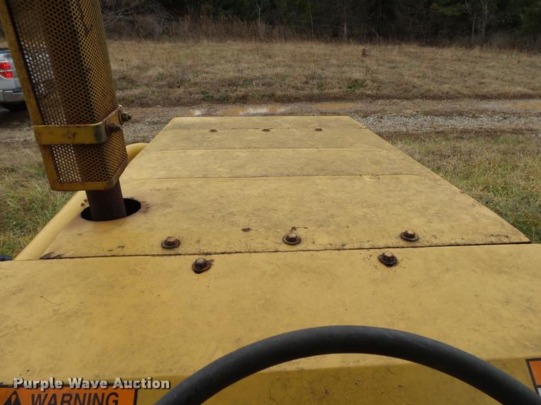 image for item K1014 Vermeer M475 trencher