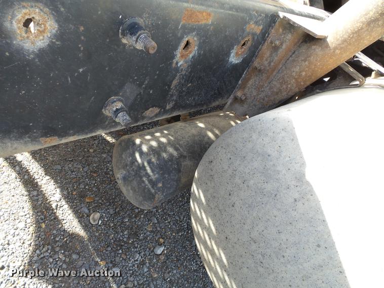 image for item K3420 2000 International 4900 semi truck