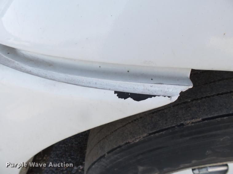 image for item K3420 2000 International 4900 semi truck