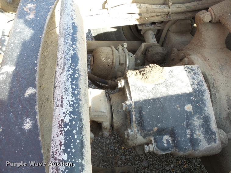 image for item K3421 2000 Sterling A9500 semi truck