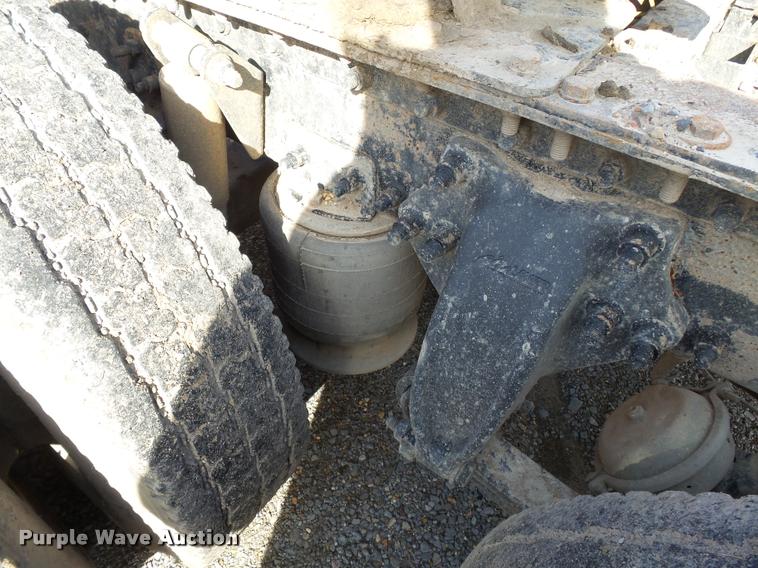 image for item K3421 2000 Sterling A9500 semi truck