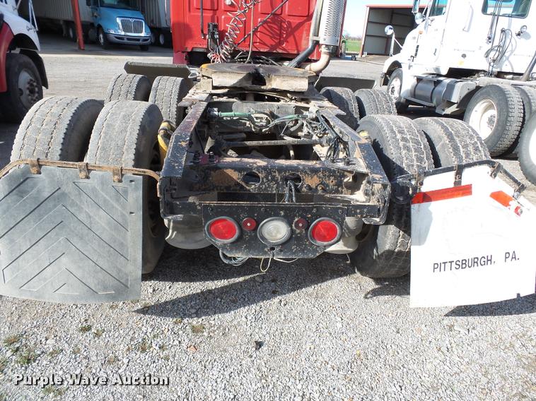 image for item K3421 2000 Sterling A9500 semi truck