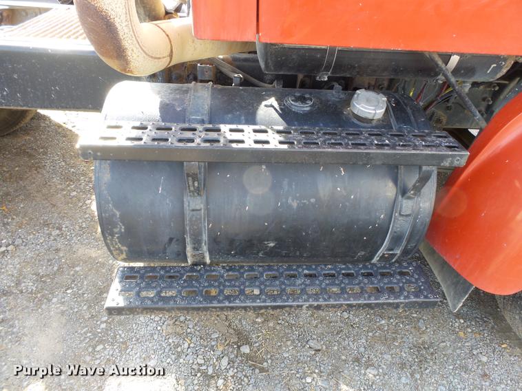 image for item K3421 2000 Sterling A9500 semi truck