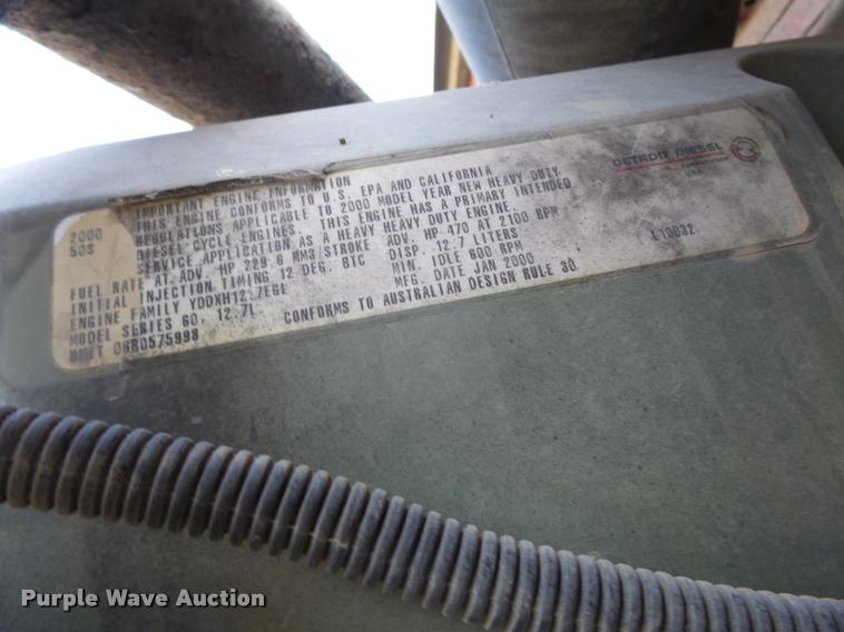 image for item K3421 2000 Sterling A9500 semi truck