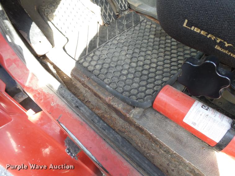 image for item K3421 2000 Sterling A9500 semi truck