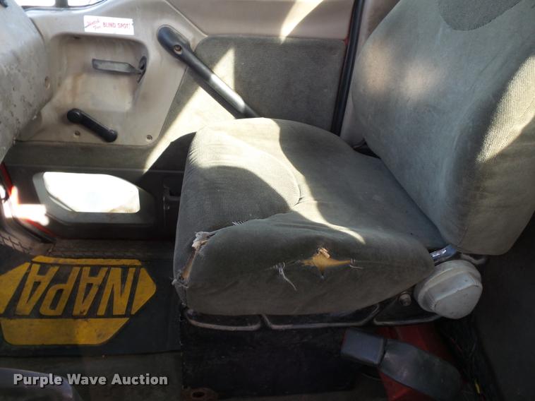 image for item K3421 2000 Sterling A9500 semi truck