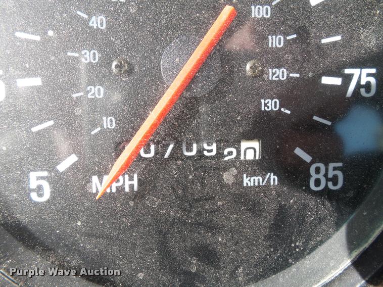 image for item K3421 2000 Sterling A9500 semi truck